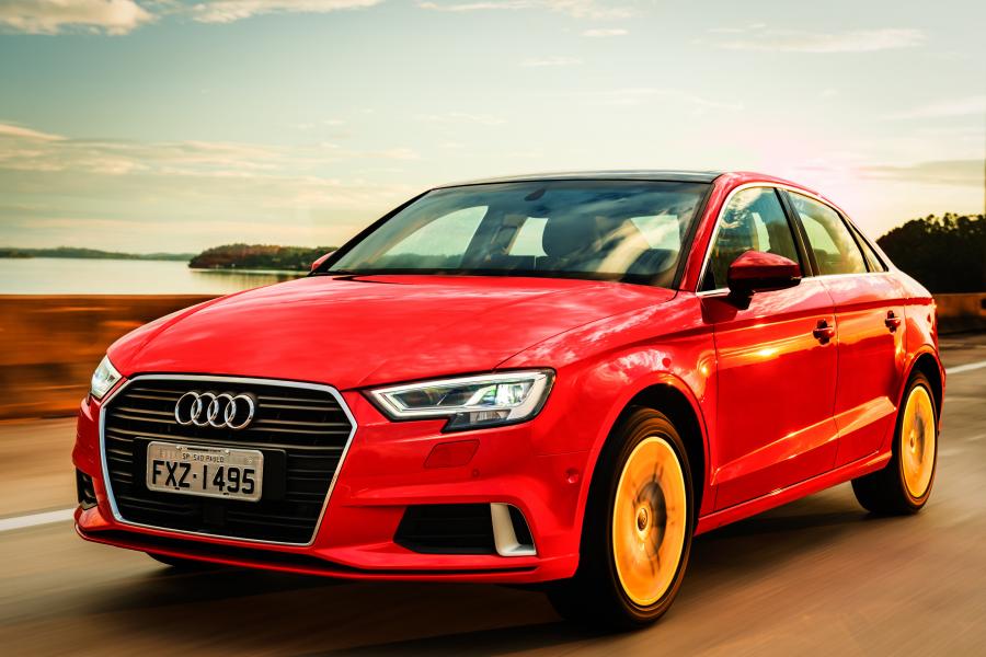  Audi A3 Sedan 2.0 TFSI (8V) 2017 года  (LA) (фото 7 из 9)